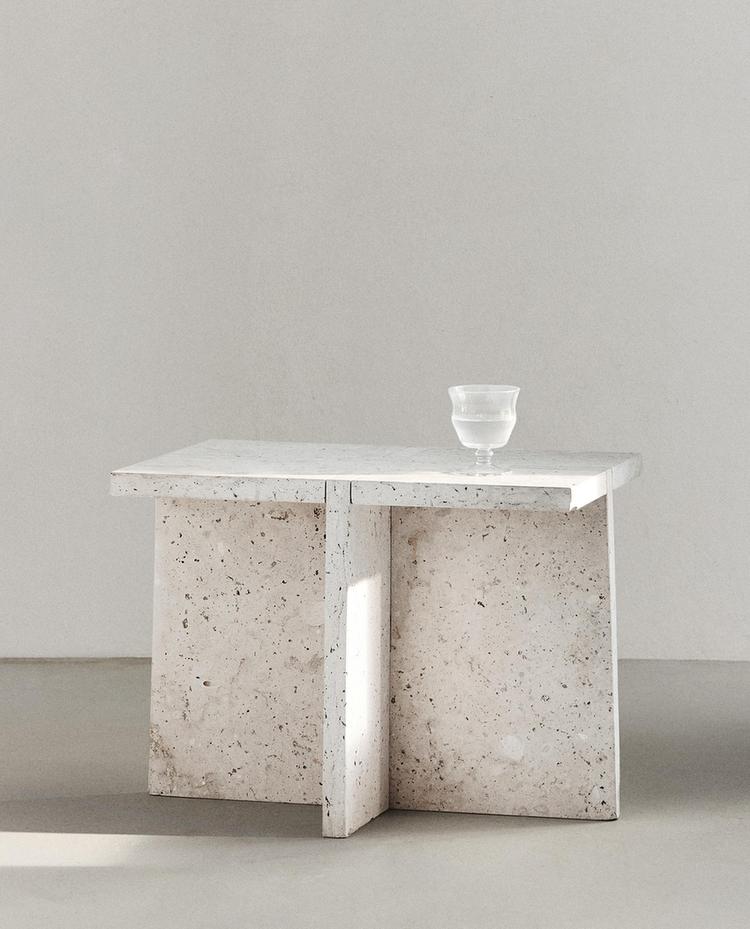 SIDE TABLE 01