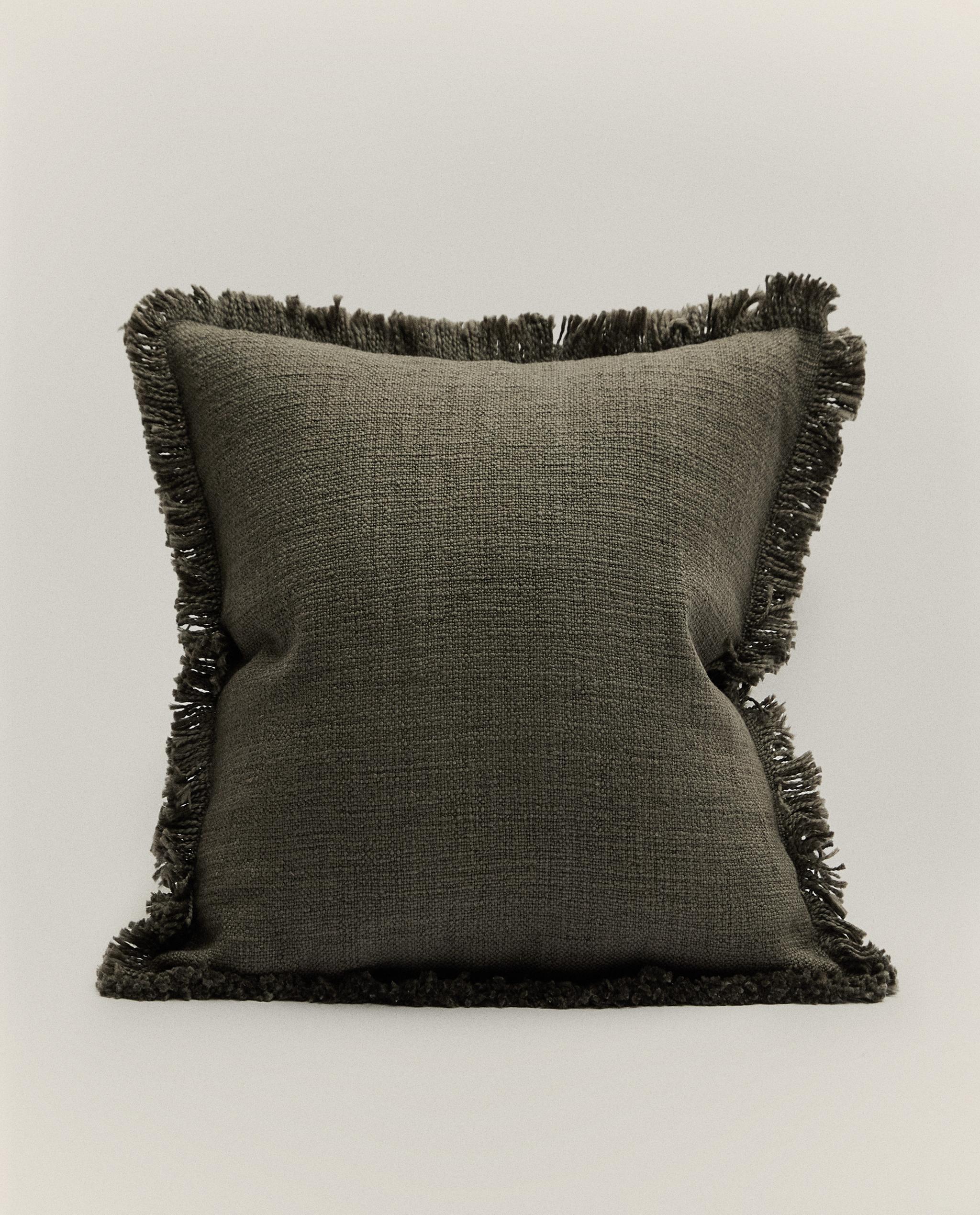 ベッドルームクッション | Zara Home 日本/Japan