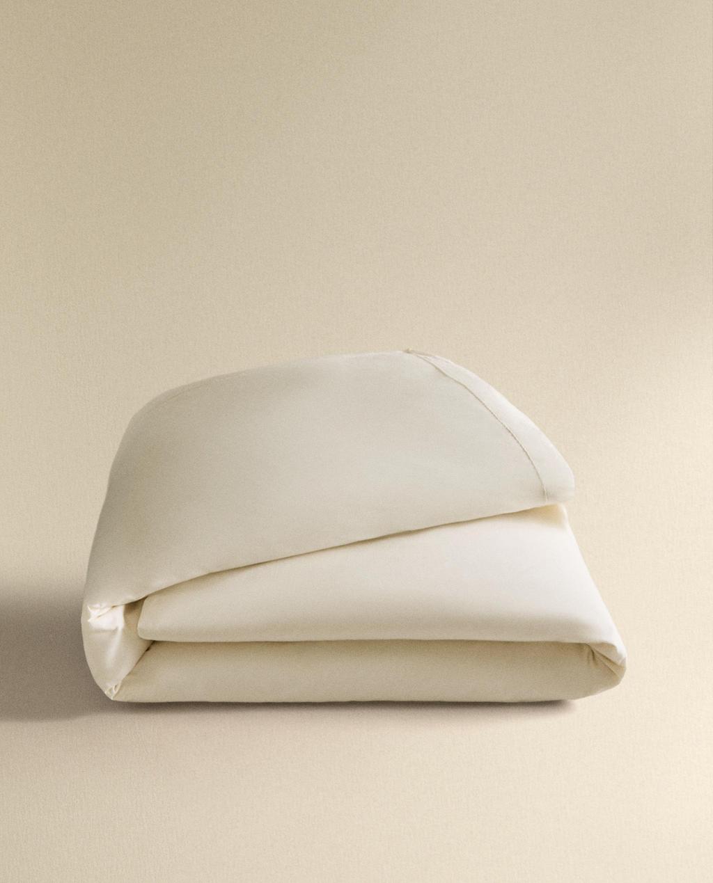 EMBROIDERED PERCALE DUVET COVER (200 THREAD COUNT)