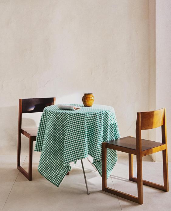 GINGHAM TABLECLOTH