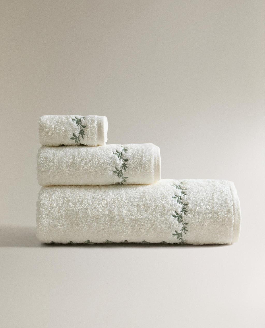 TOALLA BAÑO BORDADO VEGETAL