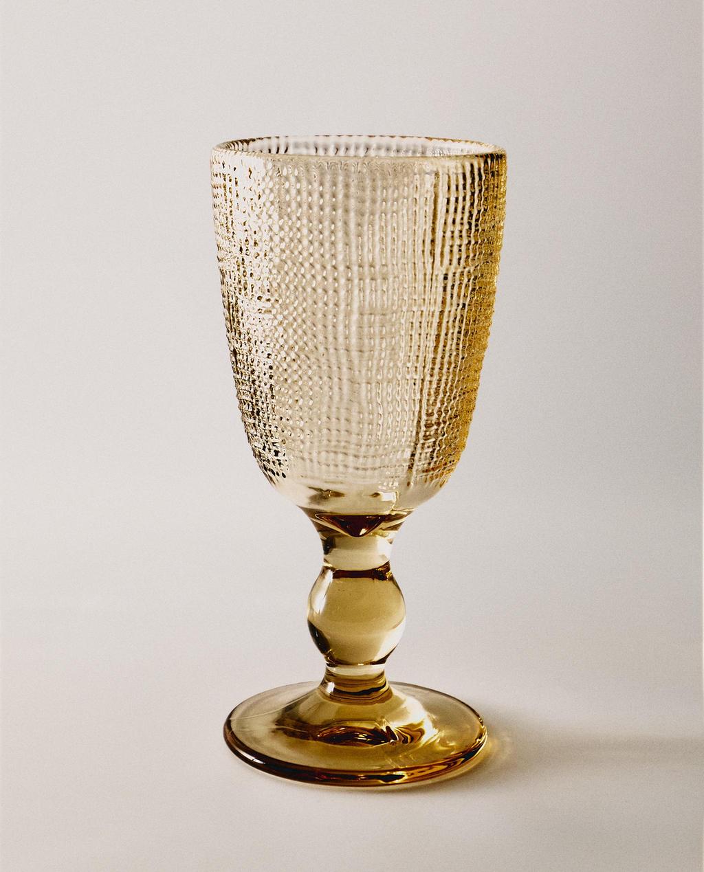 TAÇA DE VIDRO COM RELEVO