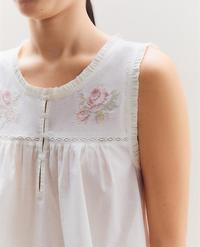 TOP BRODERIE FLORALE