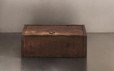 ANTIQUE-FINISH WOODEN BOX