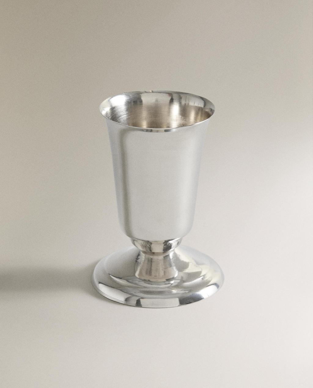 SHINY STEEL TEALIGHT HOLDER