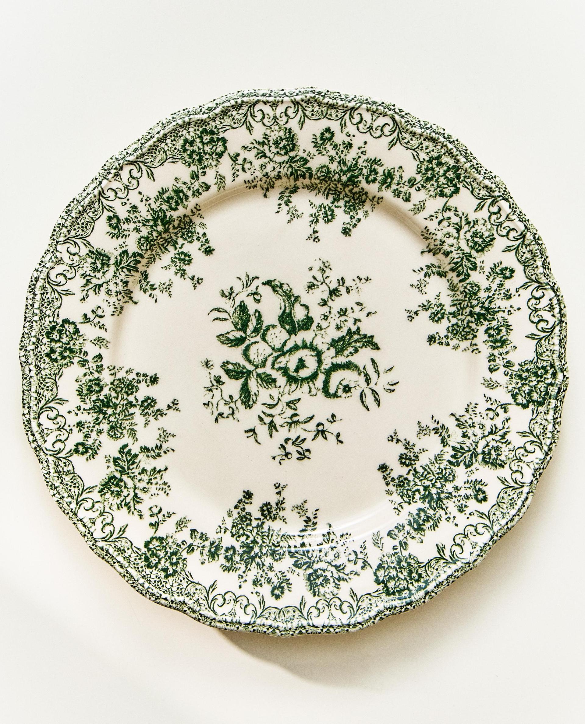 FLORAL EARTHENWARE DINNER PLATE