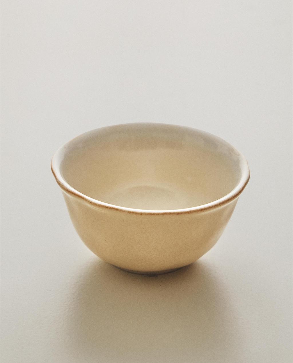 STONEWARE BOWL WITH IRREGULAR EDGE