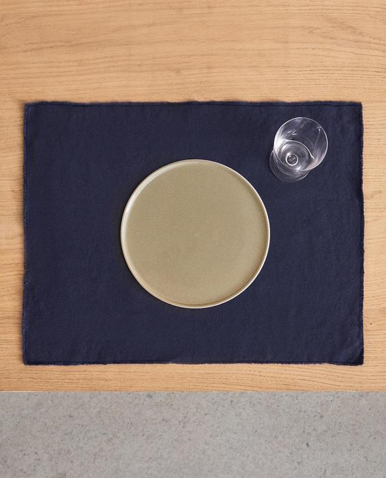 PLACEMAT 01