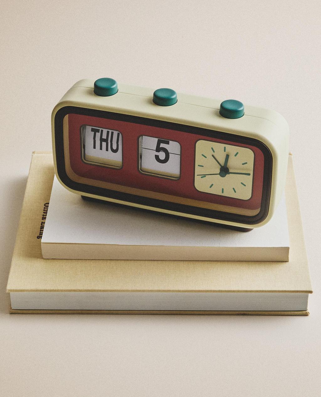 HORLOGE CALENDRIER FLIP ALARME