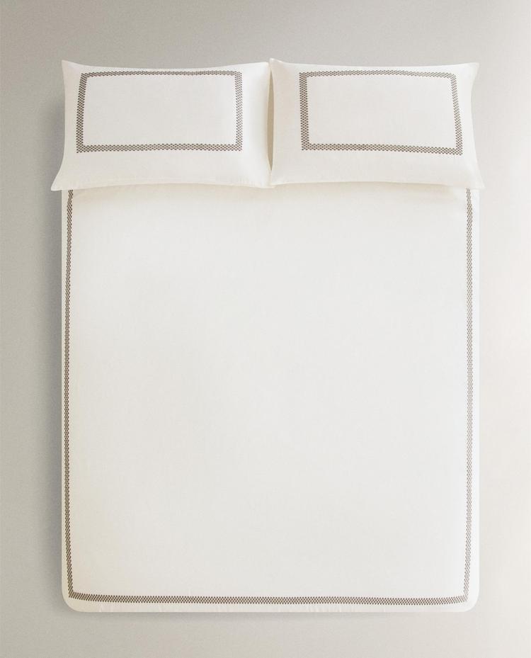 GEOMETRIC EMBROIDERED SATEEN DUVET COVER