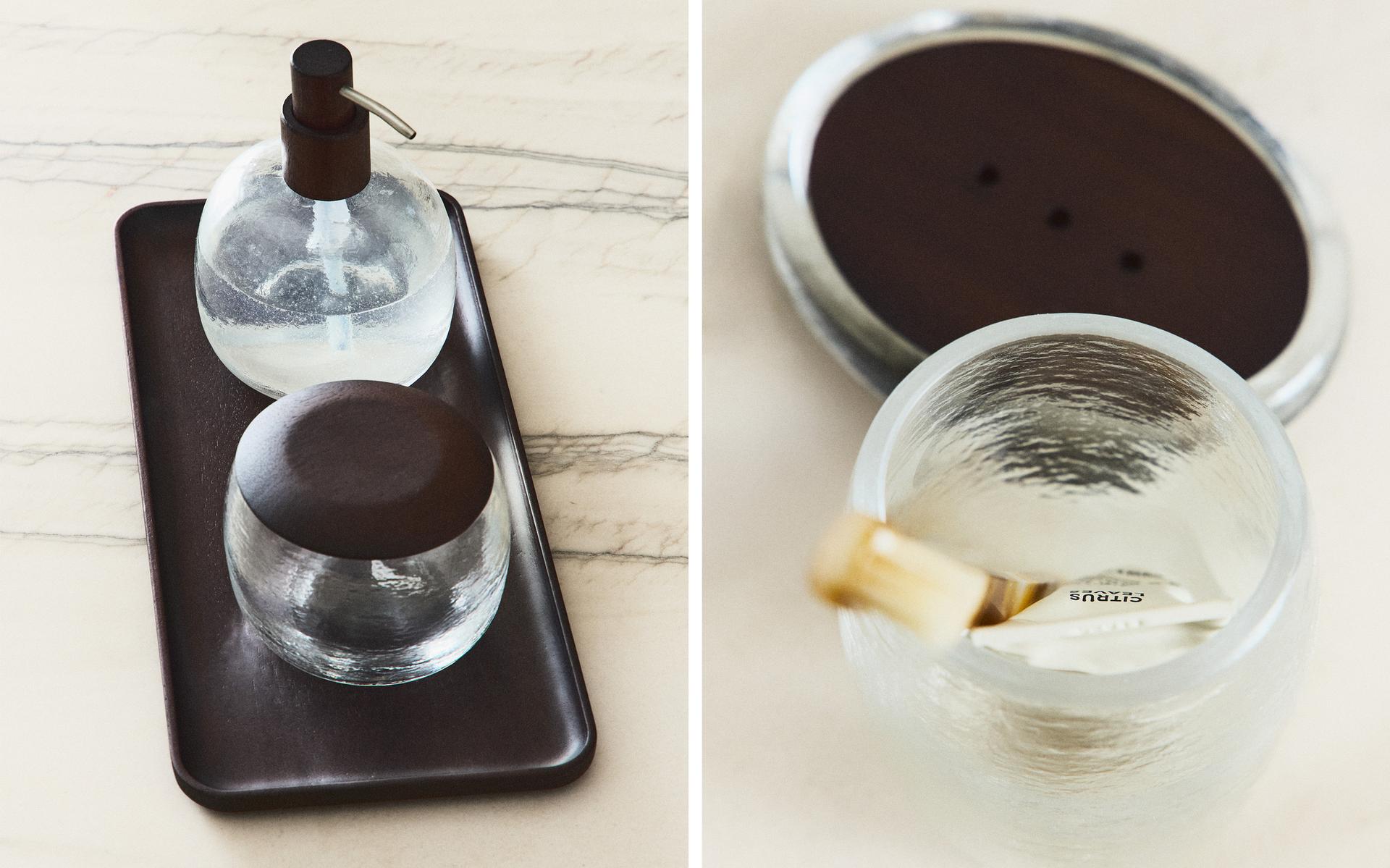 ACCESSORI PER IL BAGNO IN LEGNO E VETRO