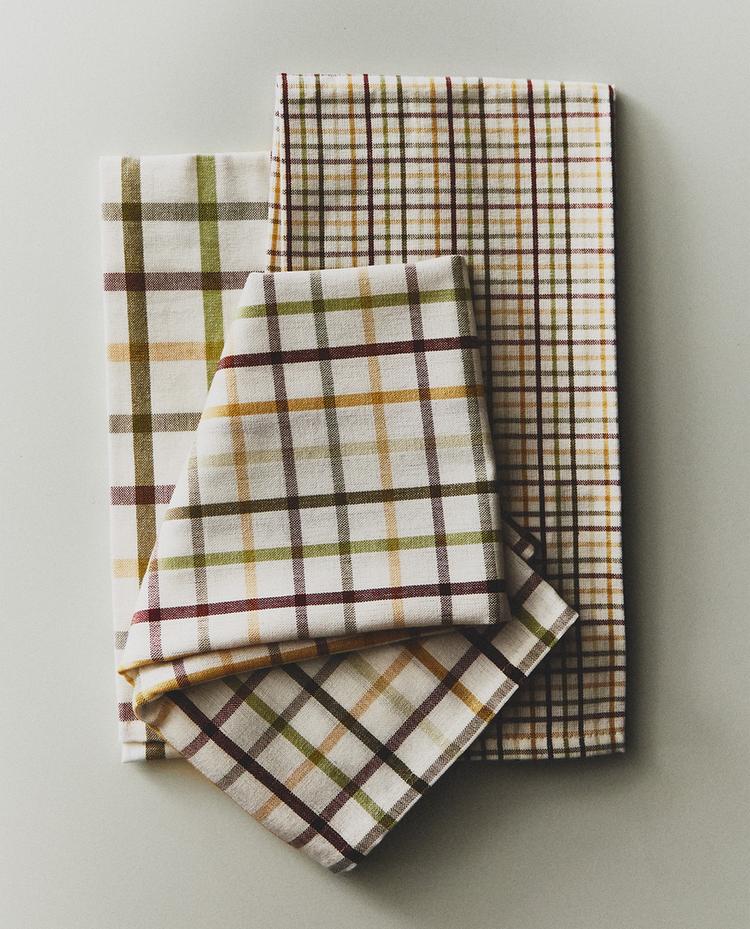 SET OF DYED THREAD TEA TOWELS (SET OF 3)