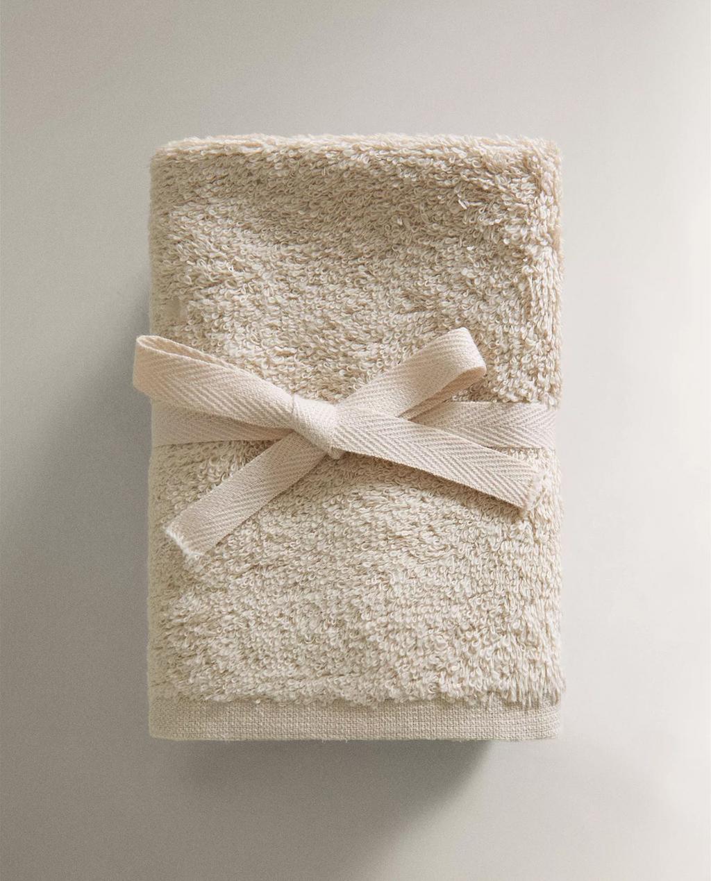 PACK OF COTTON HAND TOWELS (PACK OF 3)