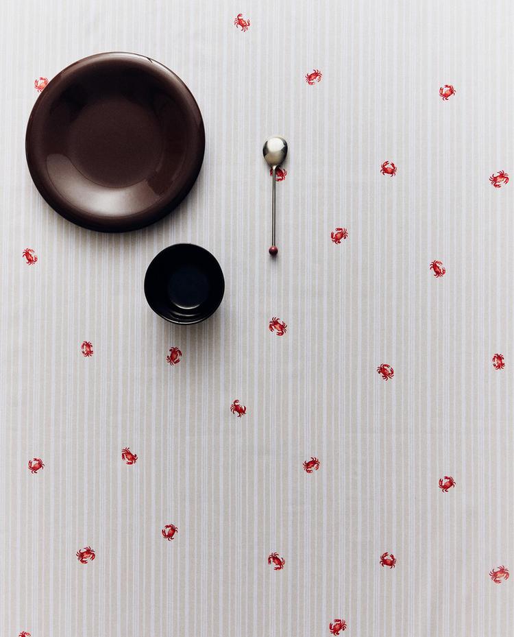 RESIN COTTON TABLECLOTH WITH CRAB PRINT