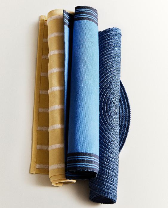 FISH AND STRIPES PLACEMAT