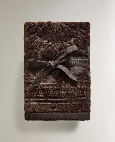 PACK OF VELOUR JACQUARD HAND TOWELS (PACK OF 3)