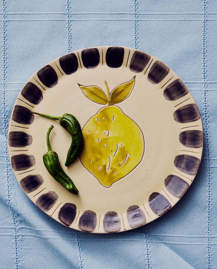 EARTHENWARE DESSERT PLATE WITH FRUIT DESIGN