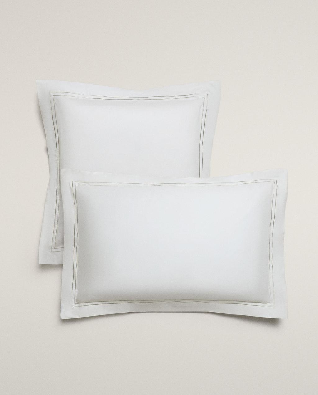 PILLOWCASE WITH TWO EMBROIDERED DETAILS