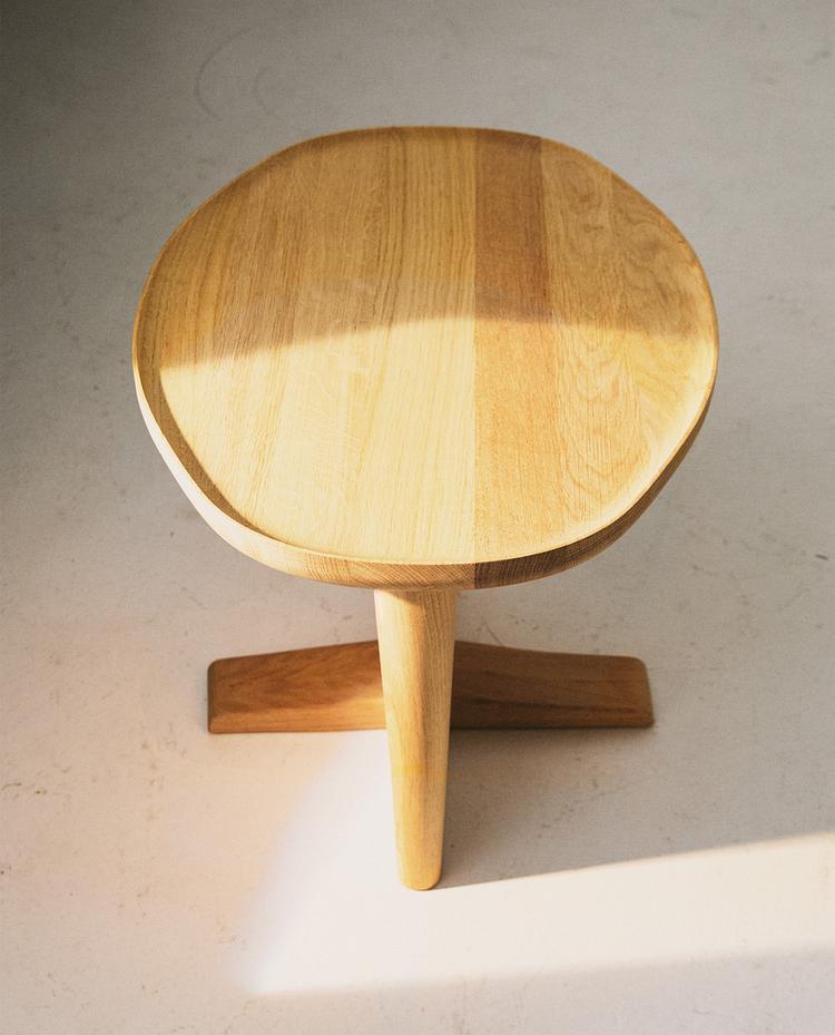 SIDETABLE 03