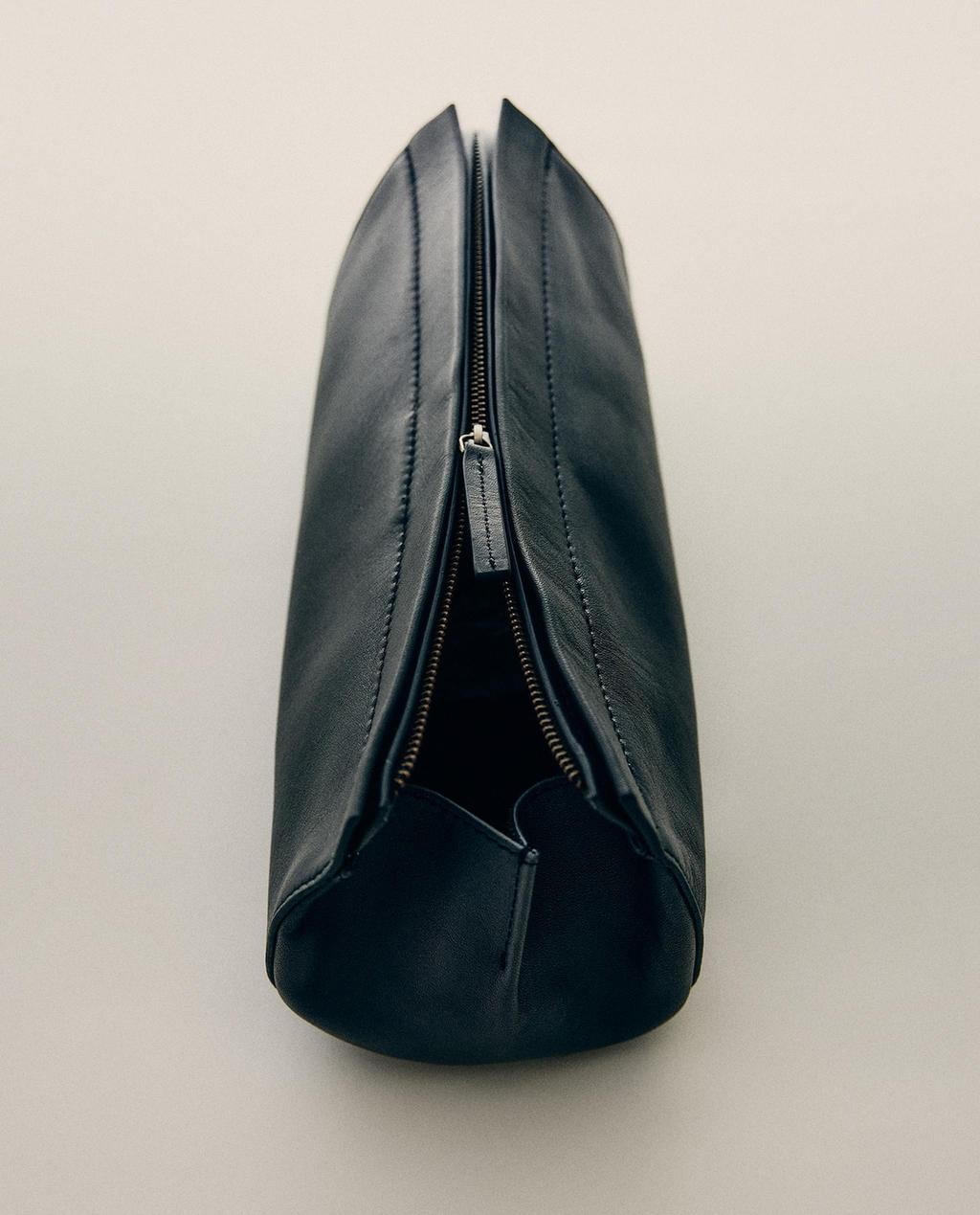 LARGE LEATHER CASE