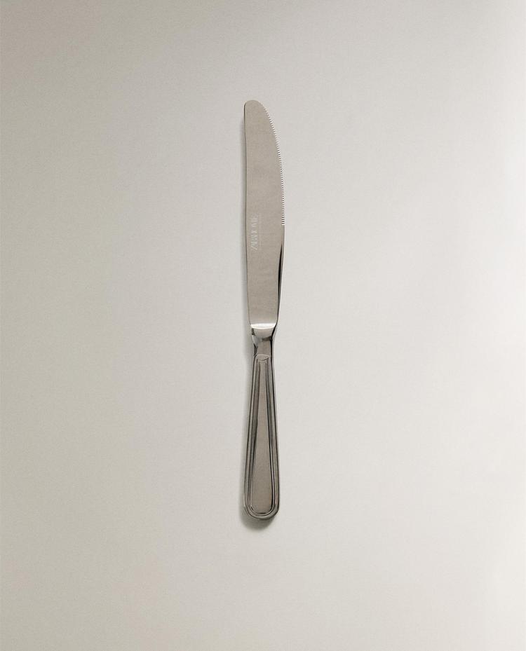 SHINY STEEL KNIFE