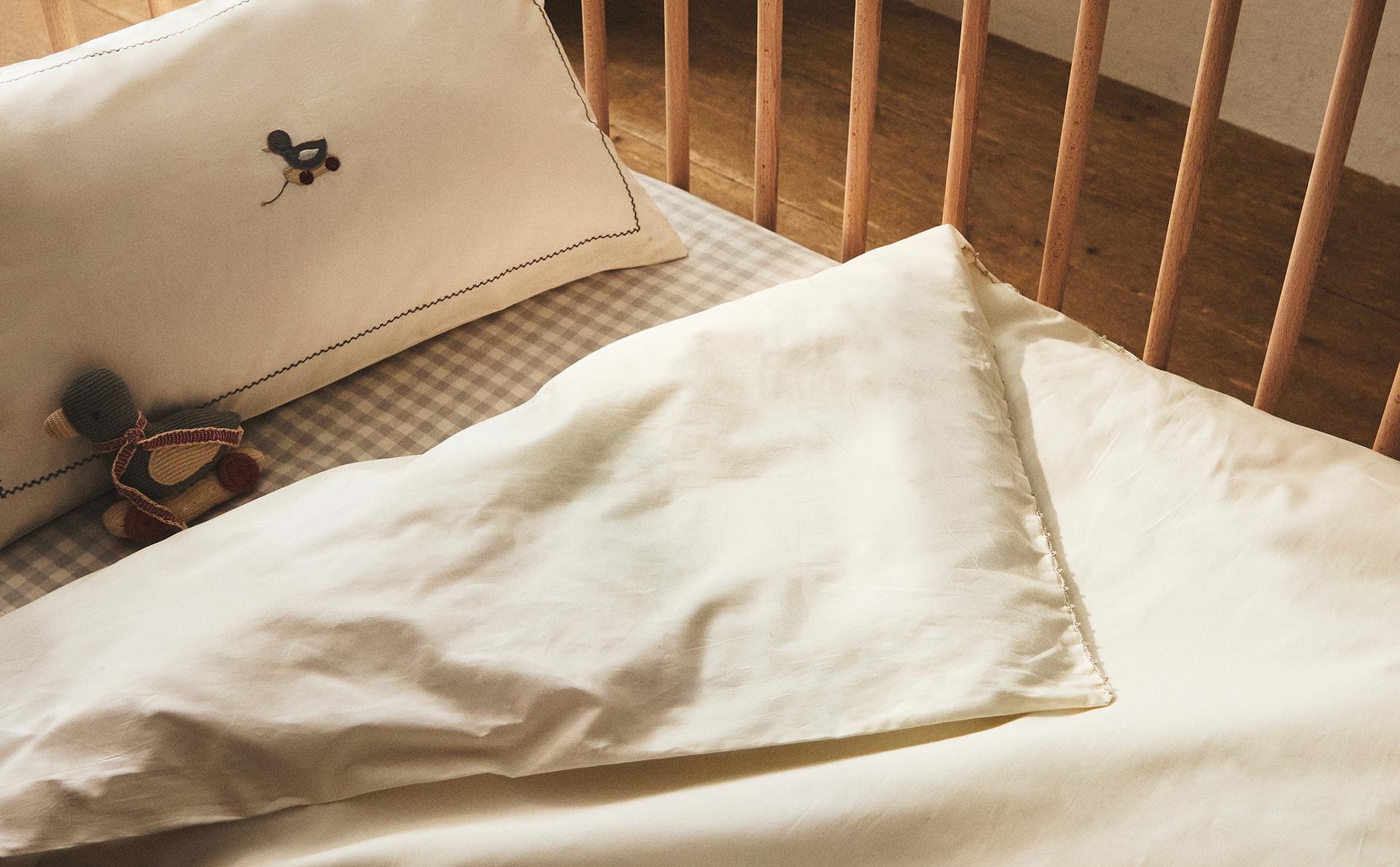 KIDS' DUVET COVER WITH EMBROIDERED TRIM