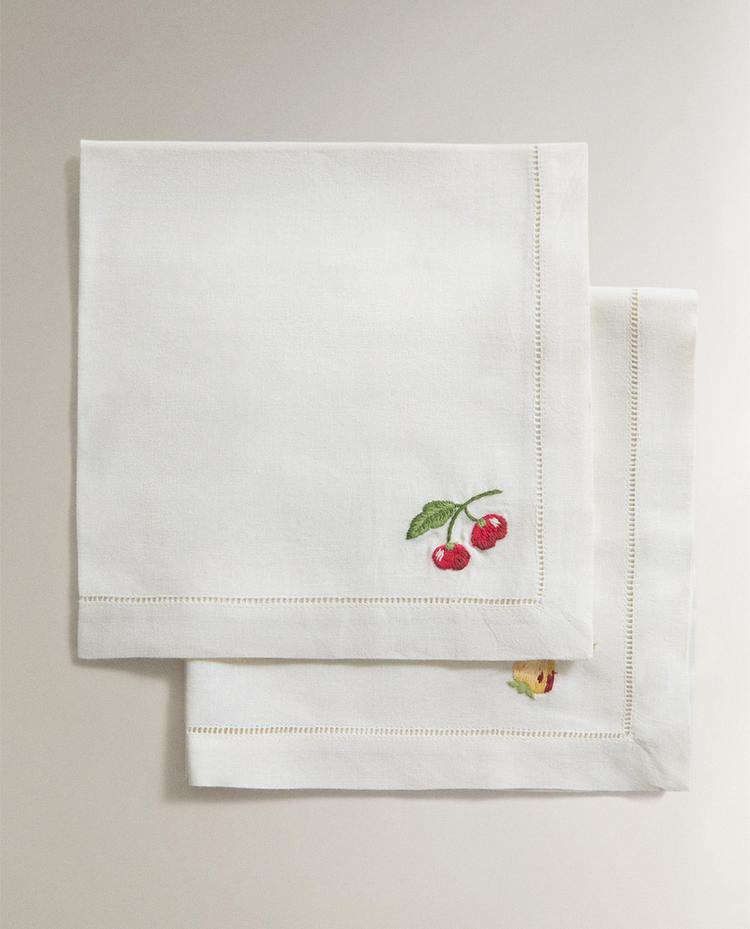 PACK OF EMBROIDERED FRUIT NAPKINS (PACK OF 2)