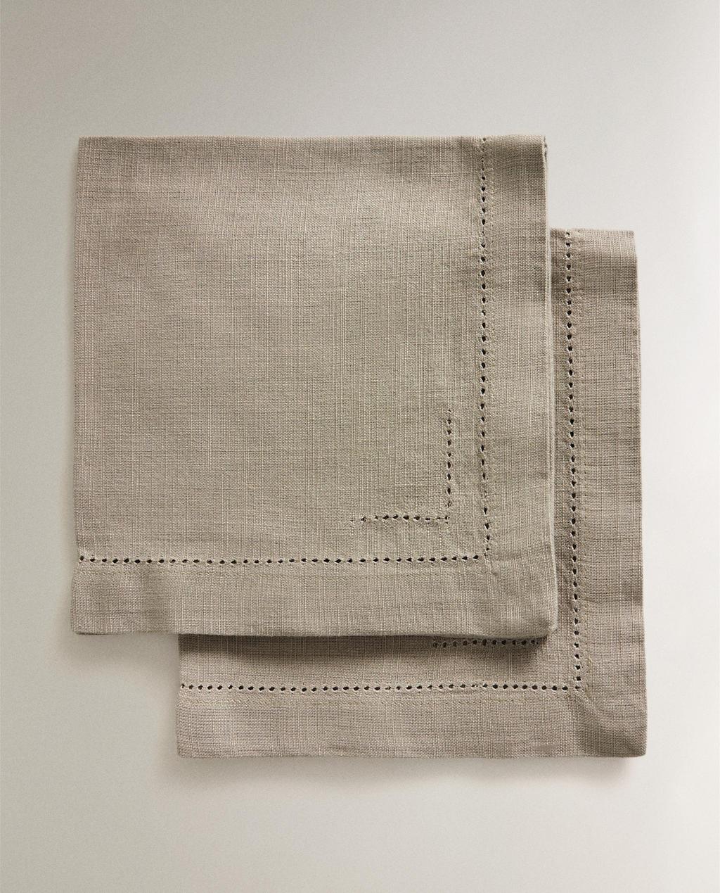 PACK OF HEMSTITCHED COTTON NAPKINS (PACK OF 2)