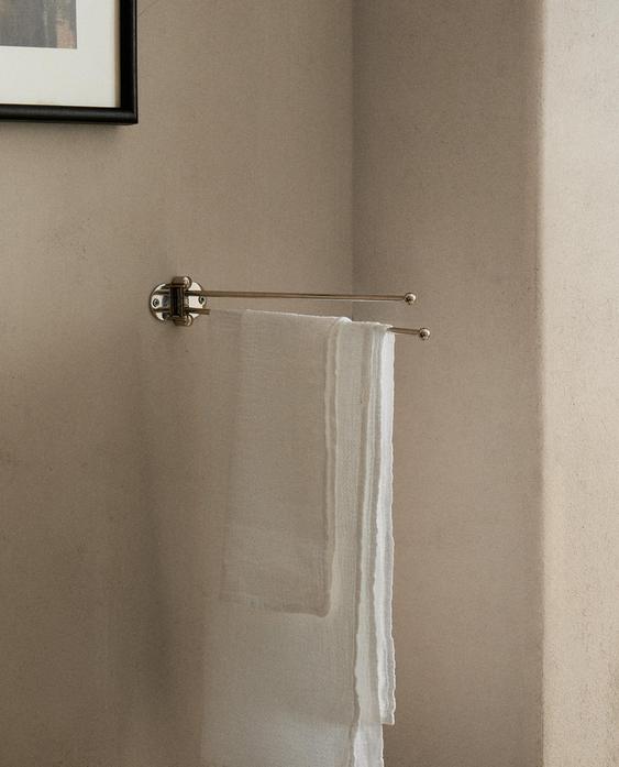 SHINY METAL WALL TOWEL RACK