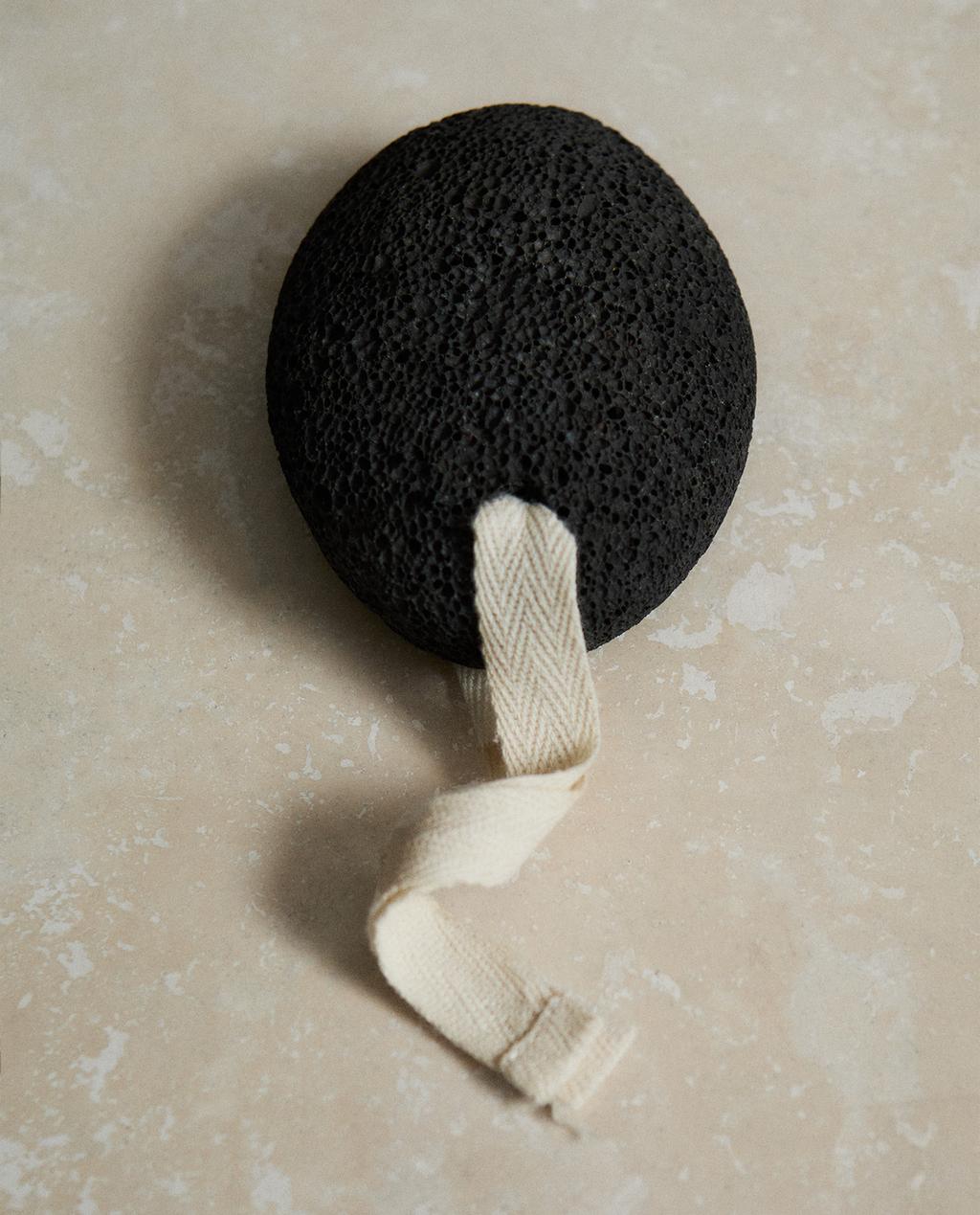 VOLCANIC ROCK PUMICE STONE