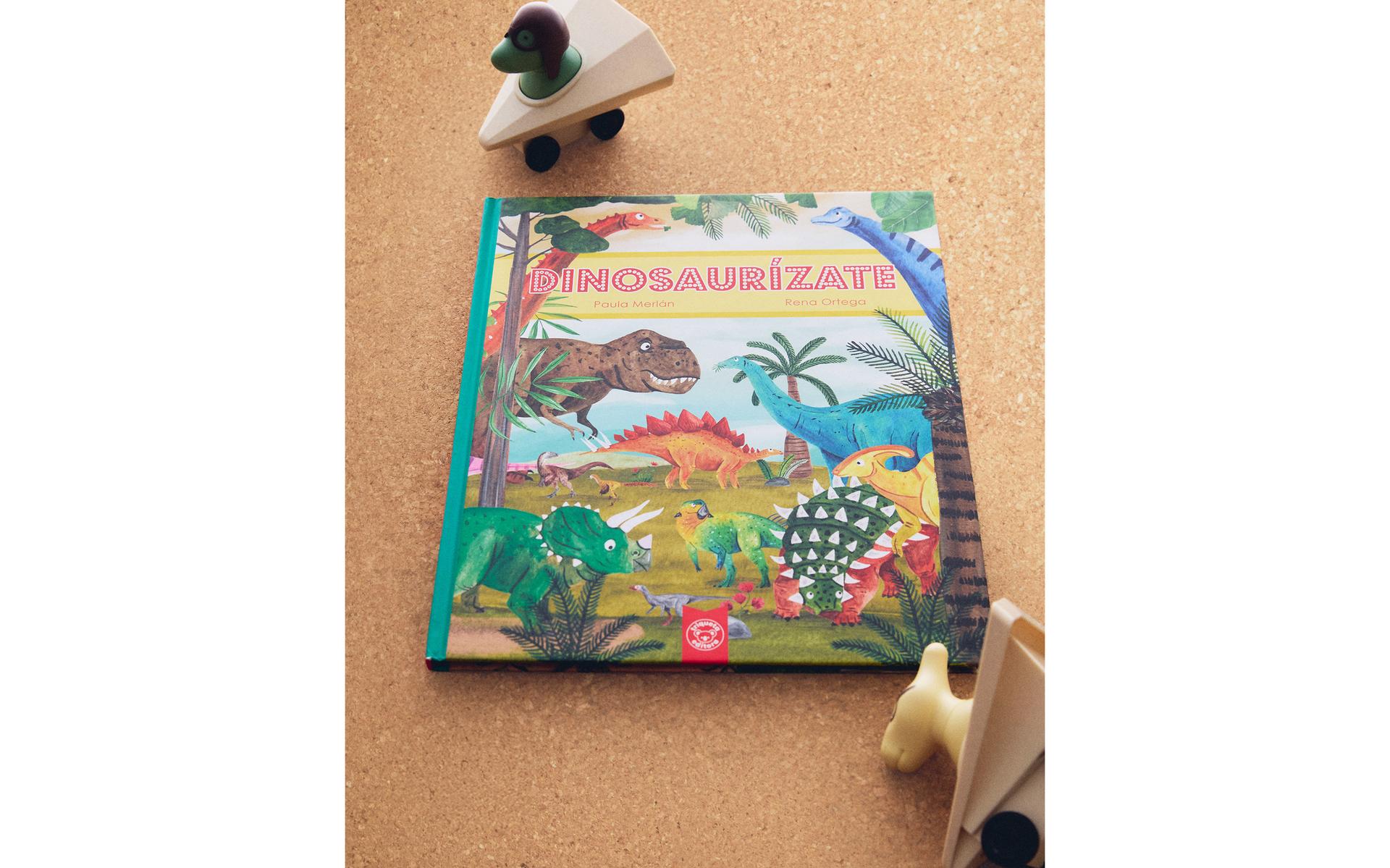 CHILDREN’S BOOK: DINOSAURÍZATE (SPANISH)