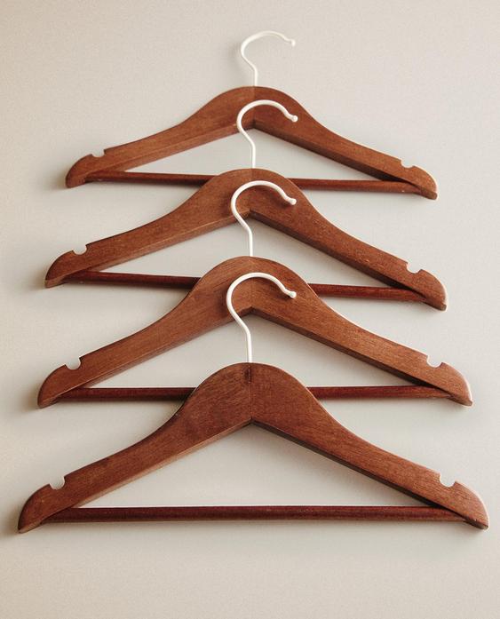 PACK OF WOODEN BABY HANGERS WITH BAR (PACK OF 3)
