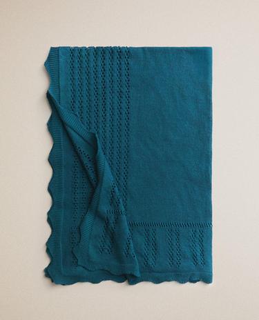 KNIT BABY BLANKET