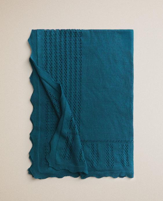 KNIT BABY BLANKET