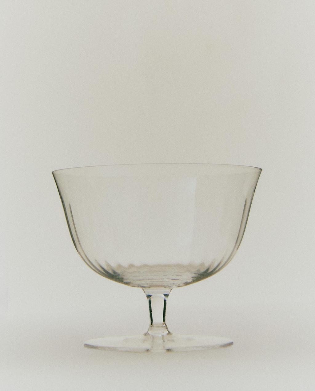 EISBECHER MIT LINIEN