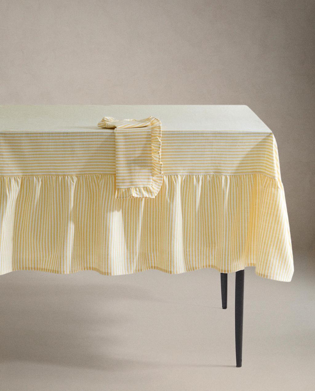 TISCHDECKE AUS BAUMWOLLE MIT VOLANT