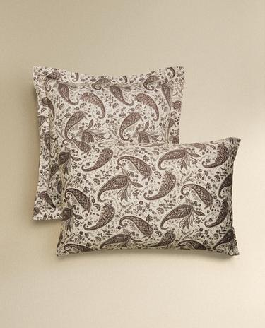 CAPA DE EDREDOM DE CETIM COM ESTAMPADO PAISLEY