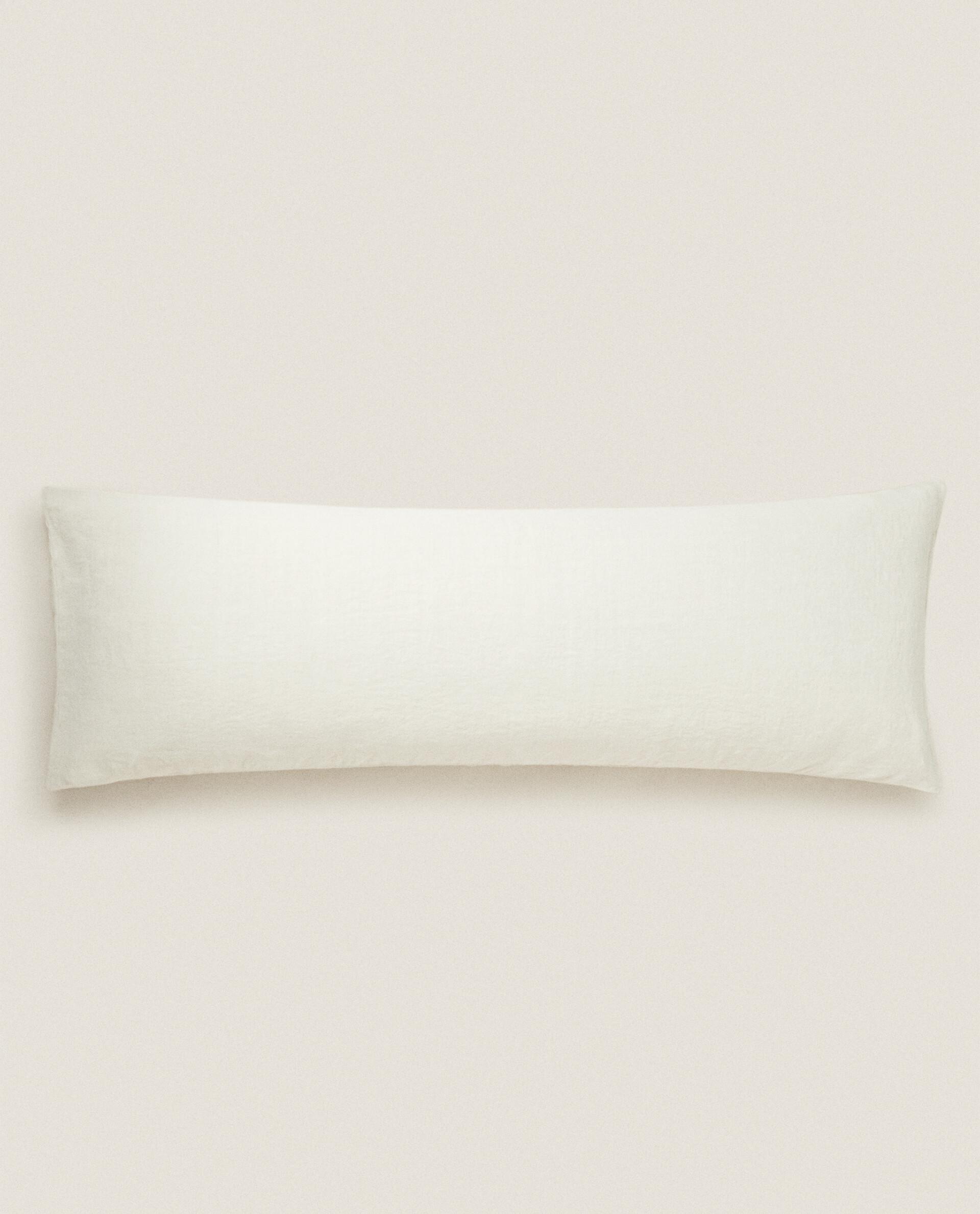 ウォッシュドリネン クッションカバー | Zara Home 日本/Japan