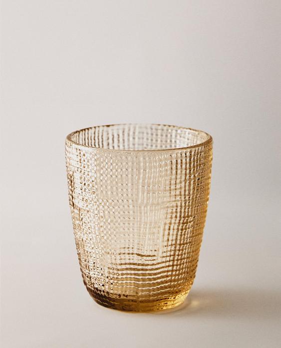 RAISED DESIGN GLASS TUMBLER