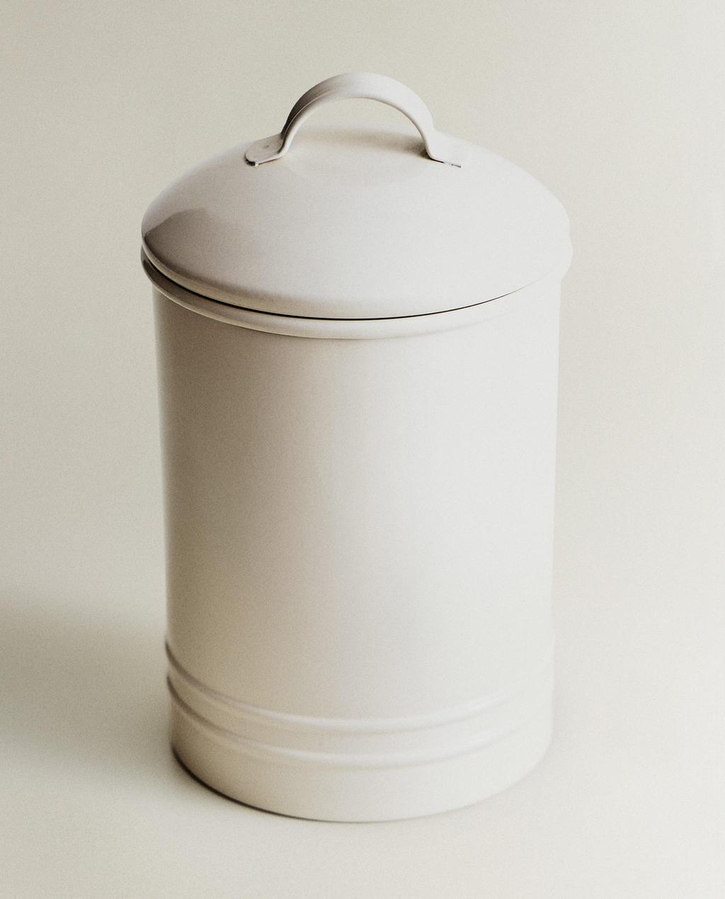 LACQUERED METAL CYLINDRICAL JAR