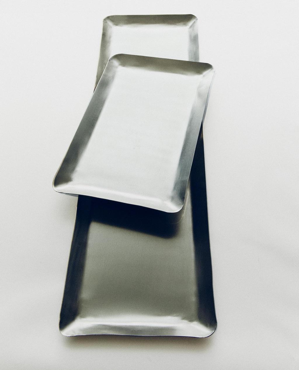 DECORATIVE RECTANGULAR TRAY