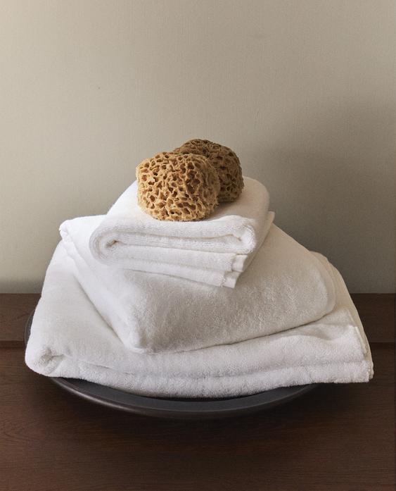 TOALHA DE BANHO DE ALGODÃO EXTRA MACIA (700 G/M²)