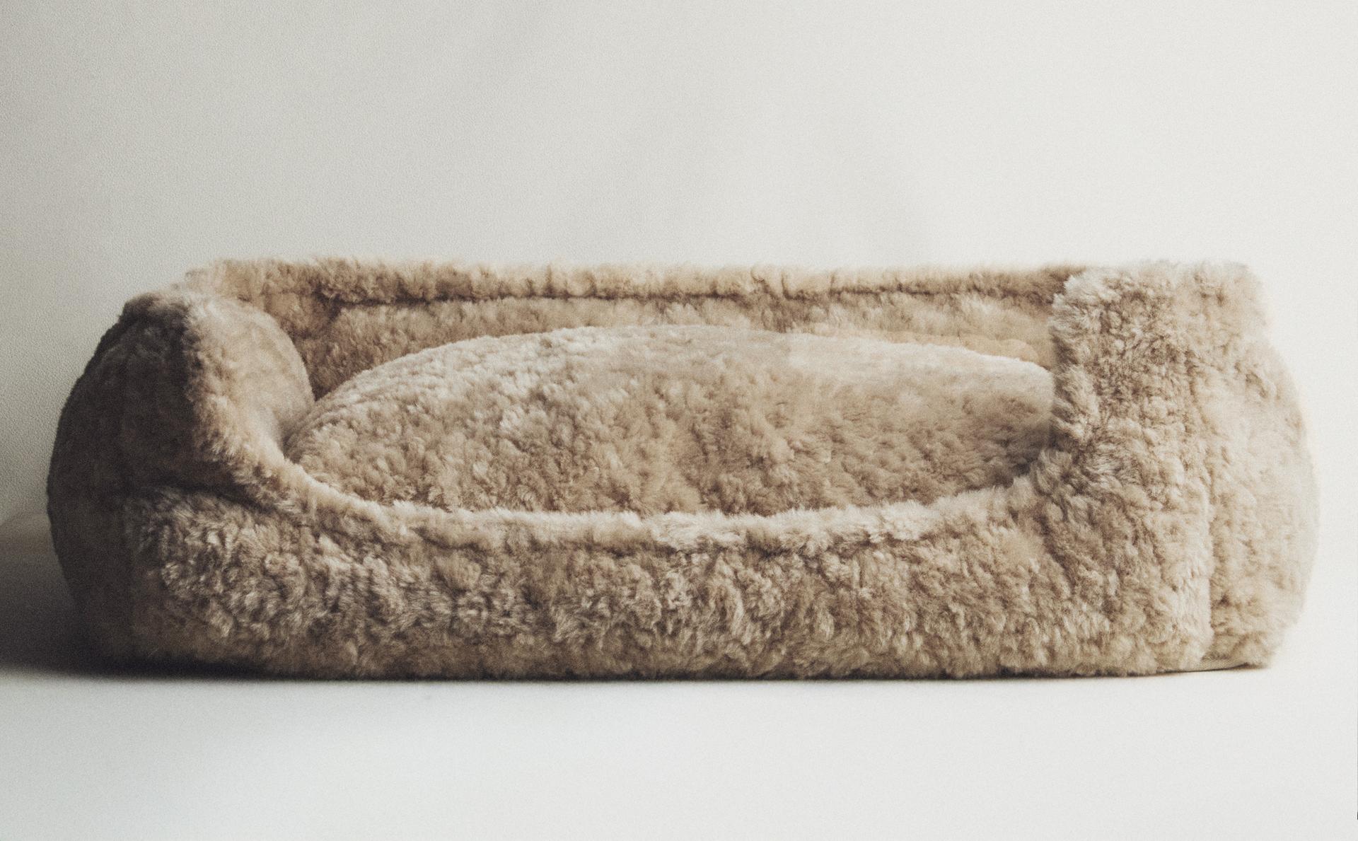 FAUX SHEARLING PET BED