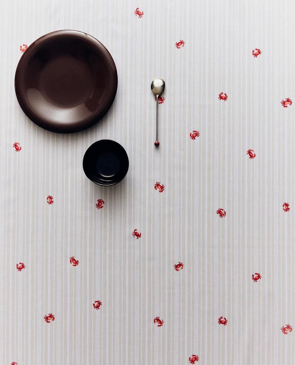 RESIN COTTON TABLECLOTH WITH CRAB PRINT