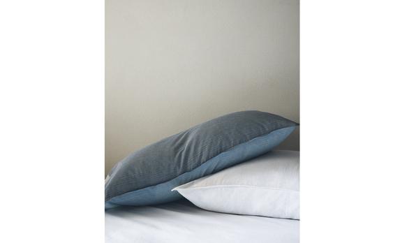 STRIPED PILLOWCASE
