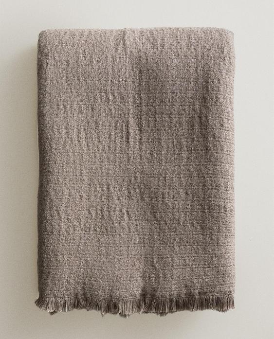 WOOL THROW