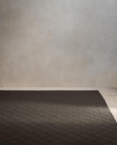 RUG 01