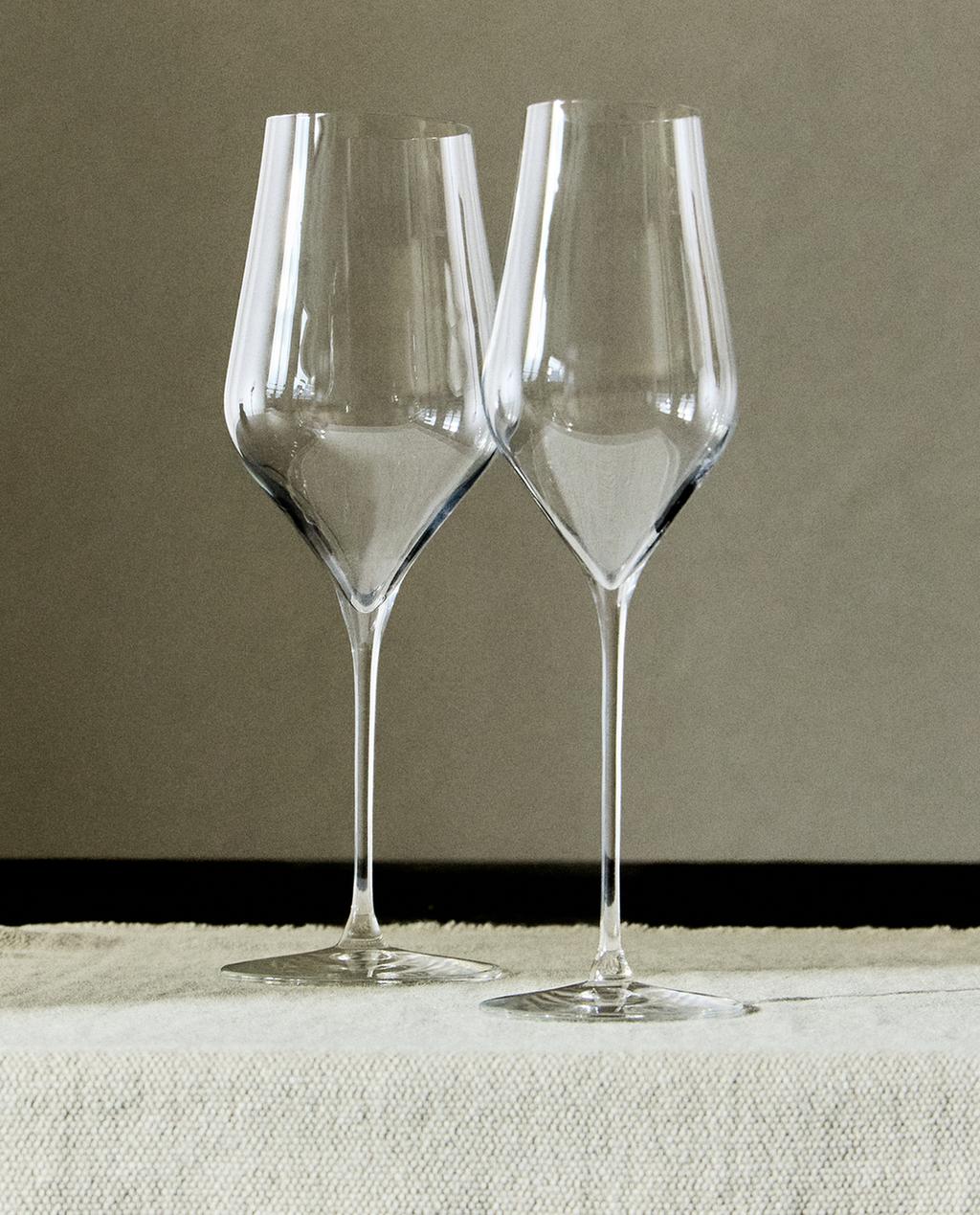PLAIN CRYSTALLINE GLASSWARE