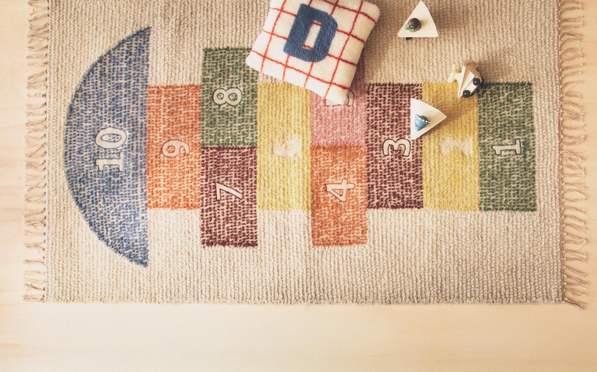 KIDS' HOPSCOTCH WOOL RUG