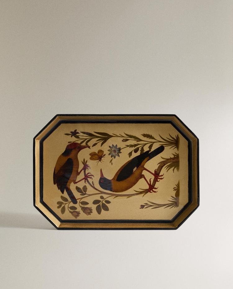 DECORATIVE LACQUERED GOLD TRAY | MARISA BERENSON